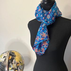 Bright and pretty scarf!